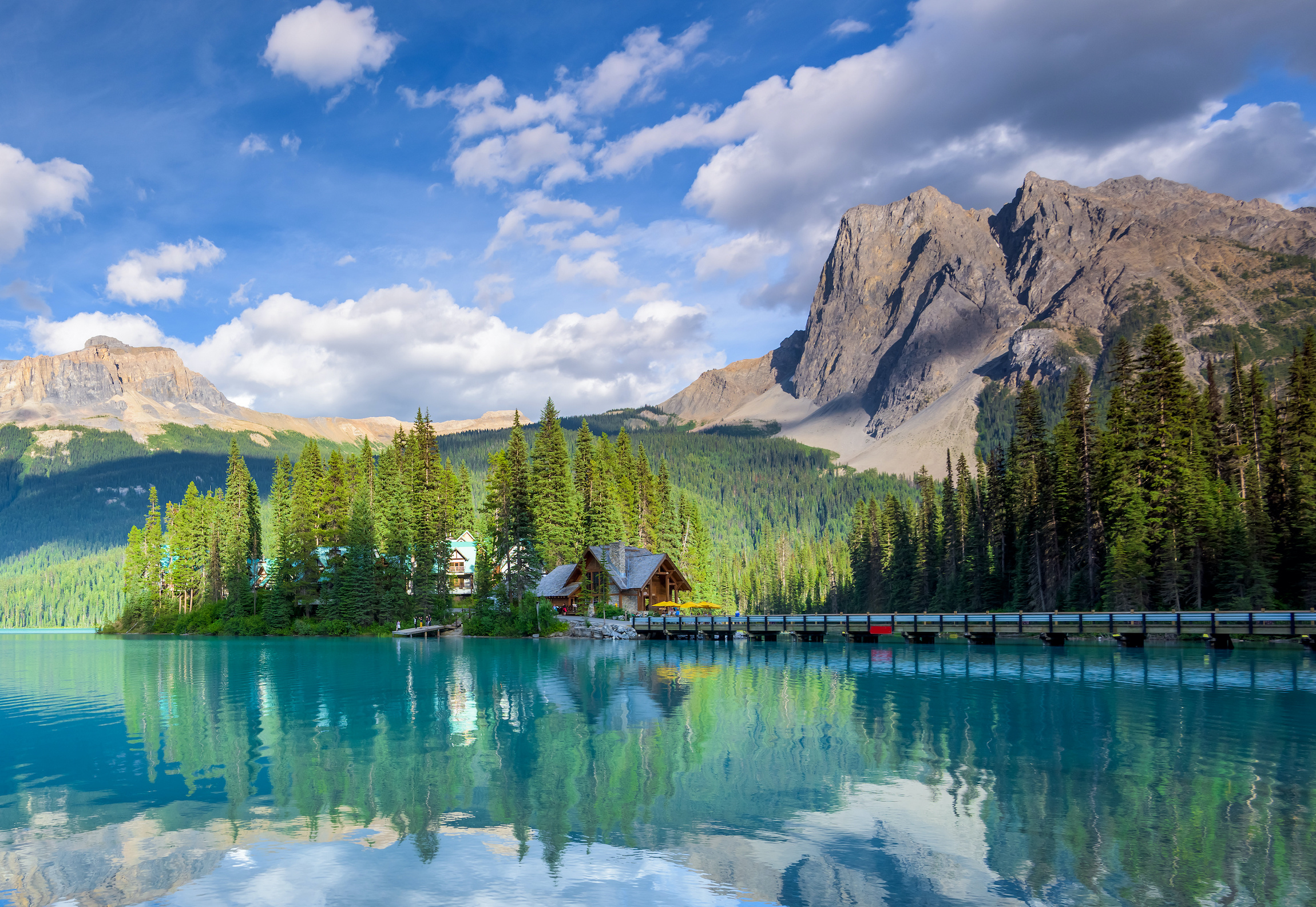10 of the Most Beautiful Lakes in the Canadian Rockies | Rocky Mountaineer